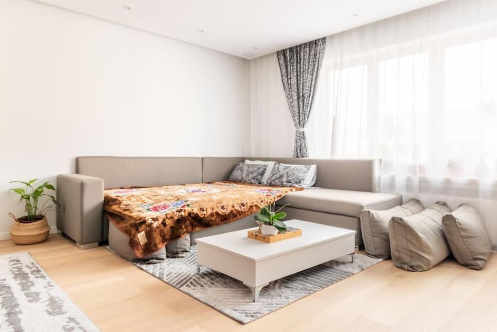 European Heart 2-Bedroom Flat. Bruselas Exterior foto